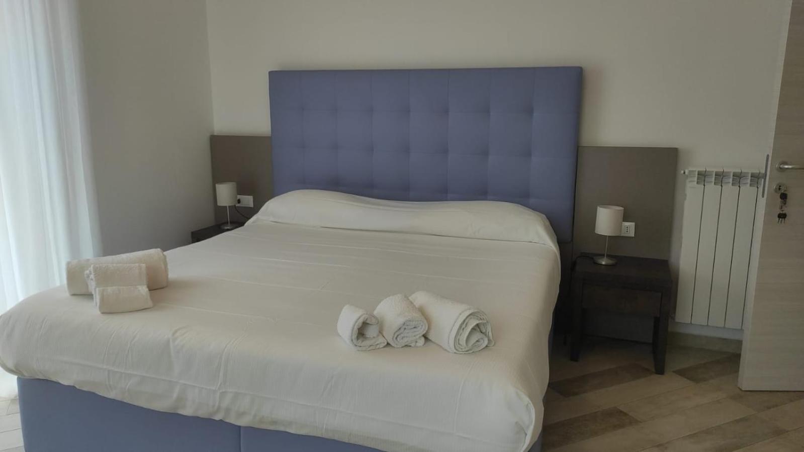 La Perla Del Tirreno Guest House ซาปรี ภายนอก รูปภาพ